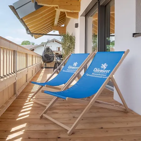 Fenjoy: Grosses Ferienapartment Im Neubau / Balkon / Bbq Διαμέρισμα Bernau am Chiemsee