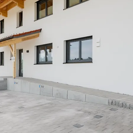 Διαμέρισμα Fenjoy: Grosses Ferienapartment Im Neubau / Balkon / Bbq *