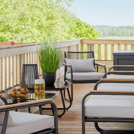 Fenjoy: Grosses Ferienapartment Im Neubau / Balkon / Bbq Διαμέρισμα