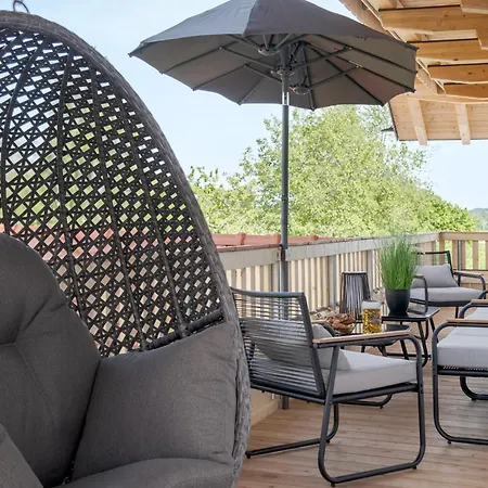 Fenjoy: Grosses Ferienapartment Im Neubau / Balkon / Bbq Διαμέρισμα *